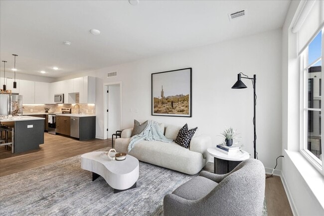 Building Photo - Leawood Village Apartments