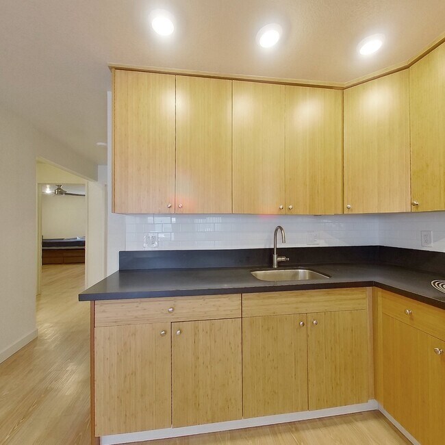 Foto del edificio - 2437 Piedmont Ave