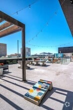 Building Photo - 1617 Fannin St