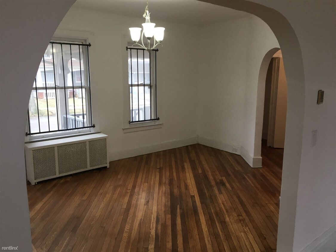 Primary Photo - 3 br, 1 bath House - 205 California St 205...