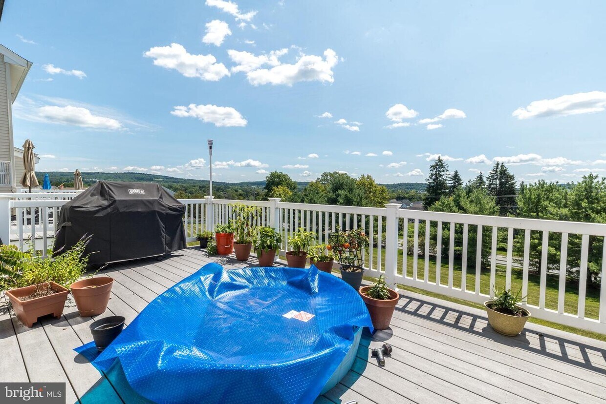 4104 Yorktown Rd, Coopersburg, PA 18036 Townhome Rentals in