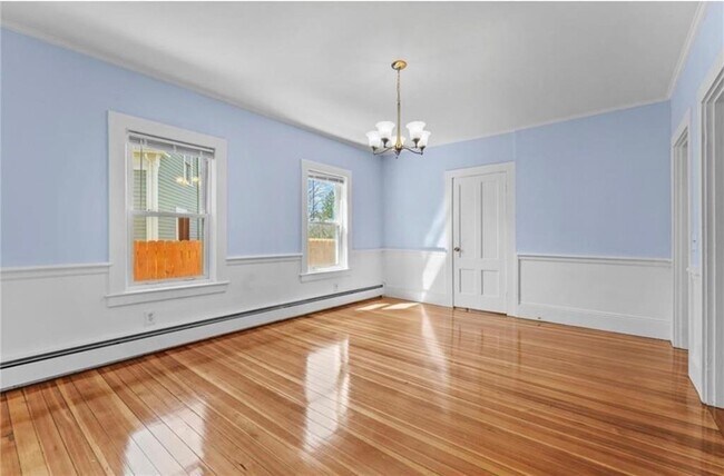 Foto del edificio - 292 Pleasant St