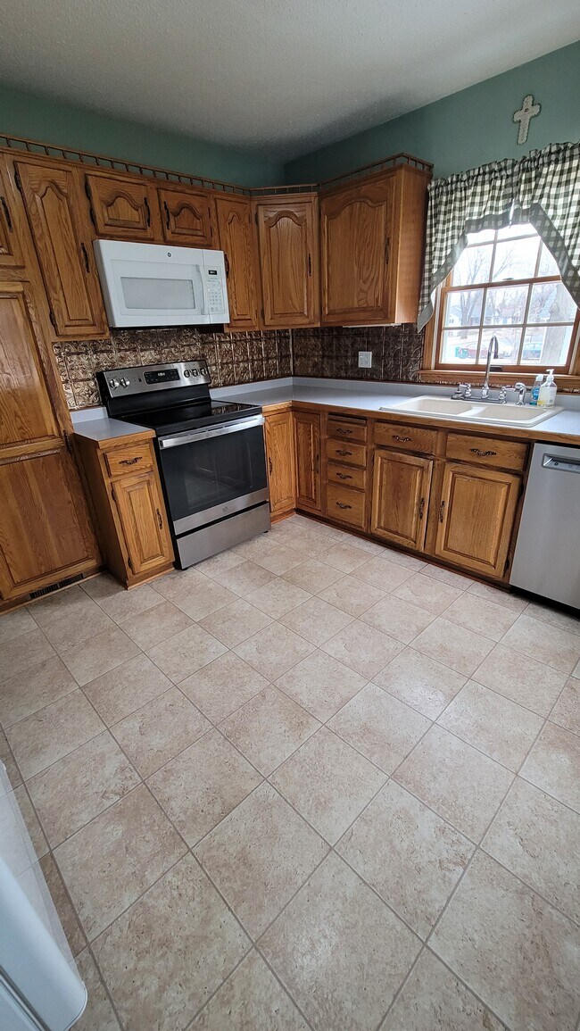 Foto del edificio - 326 N 3rd St