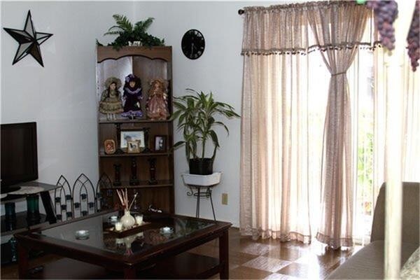 Foto del edificio - 3500 Magic Dr