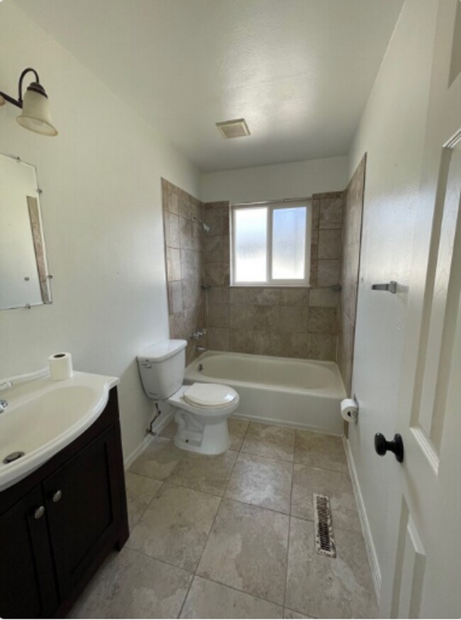 Photo - Triplex townhome blocks away from Anshutz Hospital