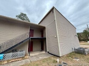 Building Photo - 1128 Southwood Dr