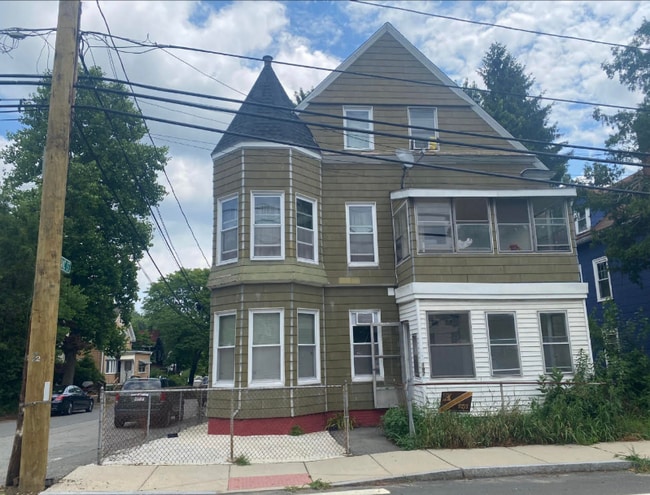 Building Photo - 197 Hilldale Ave