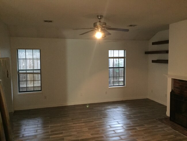 Foto del edificio - 2323 N Monroe St