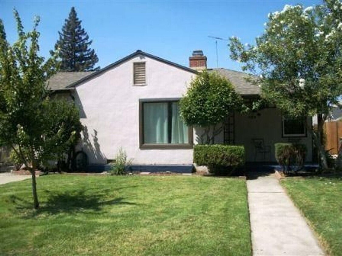 Primary Photo - CUTE HOME IN EAST SACRAMENTO!!