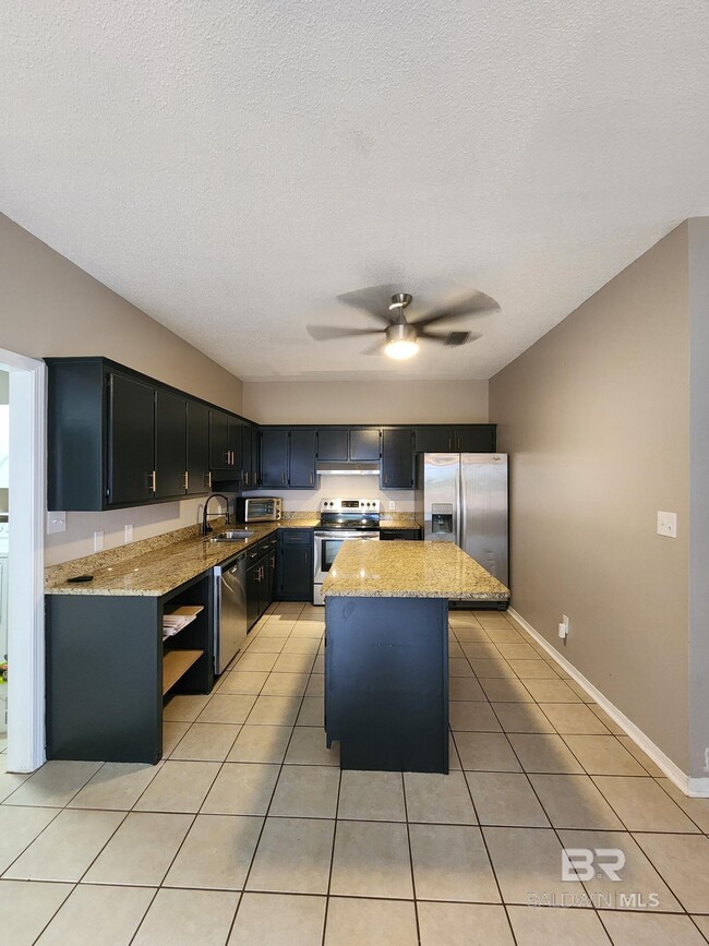 Building Photo - 100 Dunbar Loop