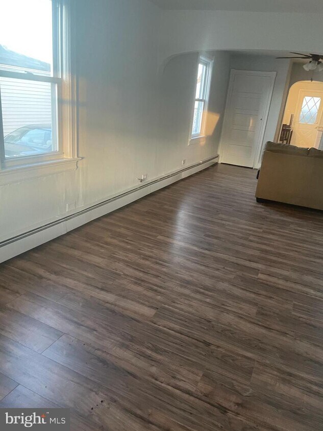 225 W Philadelphia Ave, Morrisville, PA 19067 Townhouse for Rent in