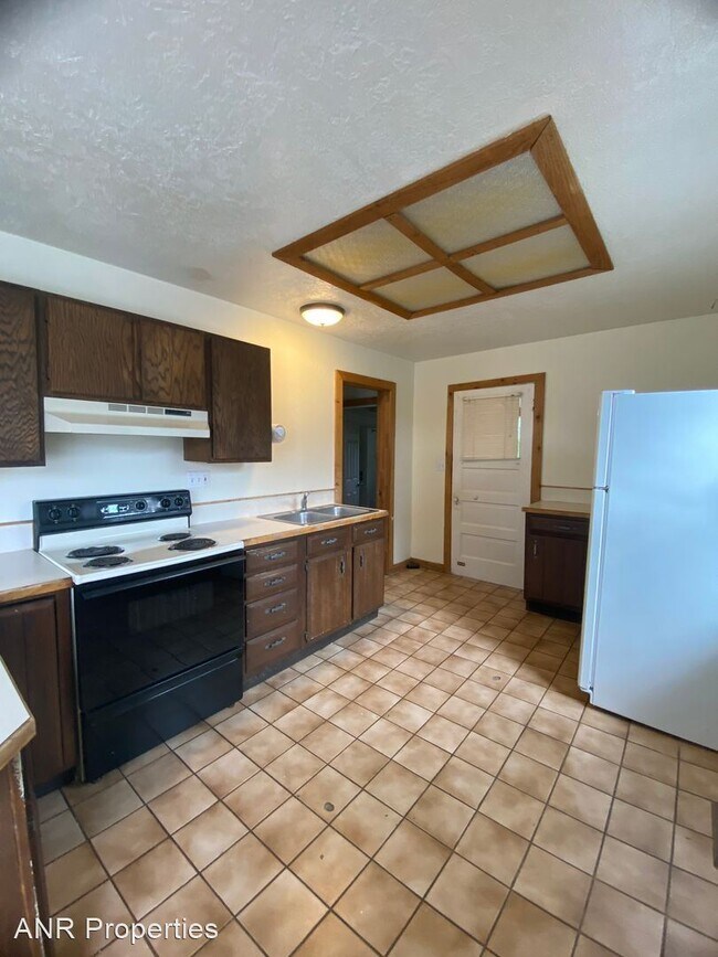 Foto del edificio - 1 br, 1 bath House - 633 W Carson