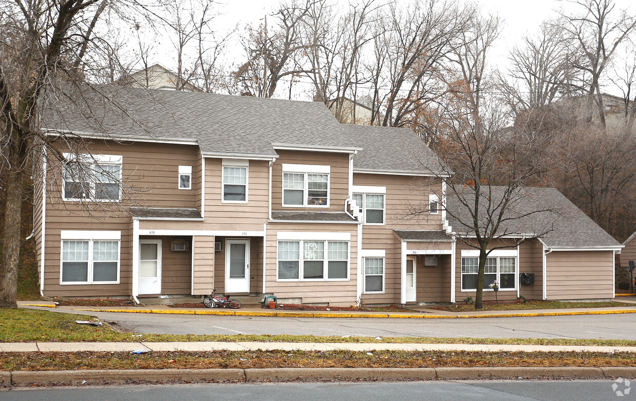 Primary Photo - Camber Hill Townhomes