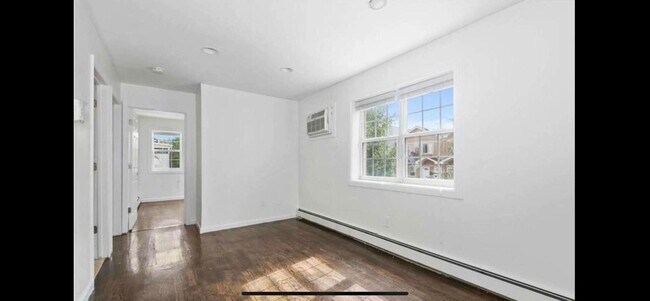 Foto del edificio - 55 Covert St