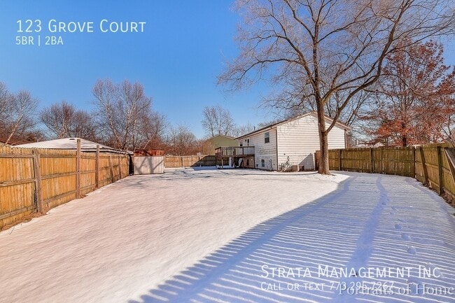 Building Photo - 123 Grove Ct