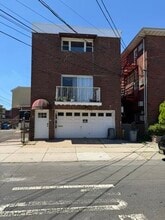 Building Photo - 412 Walker St