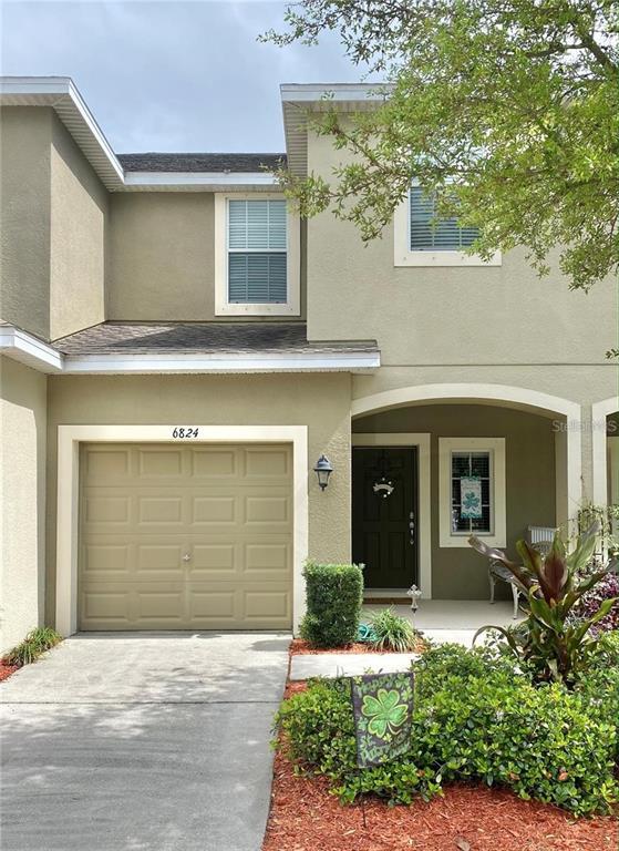 Foto principal - 6824 Holly Heath Dr
