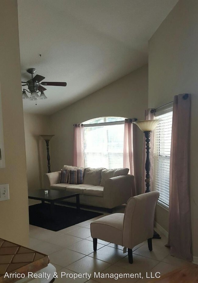 Building Photo - 2202 Cattleman Dr