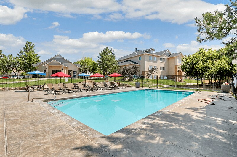 Sterling Crest Apartments 1307 Tittabawassee Rd Saginaw, MI