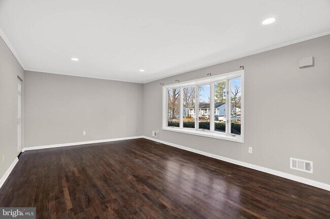 Foto del edificio - 927 Juliet Ln