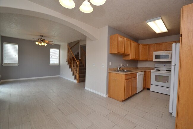 Building Photo - 1667 Madison Vw Dr