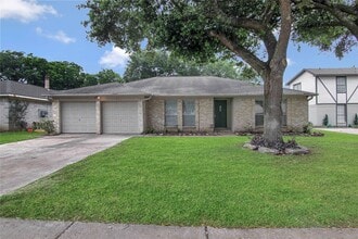 Building Photo - 503 Derbyshire Dr