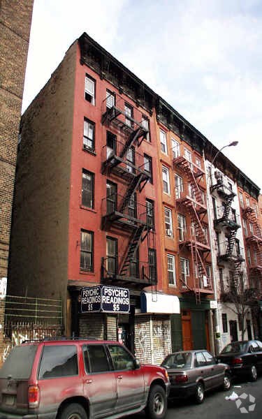 Foto del edificio - 193 E 4th St