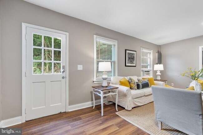 Foto del edificio - 1841 Hillside Rd