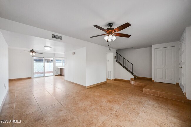 Building Photo - 5006 S Juniper St