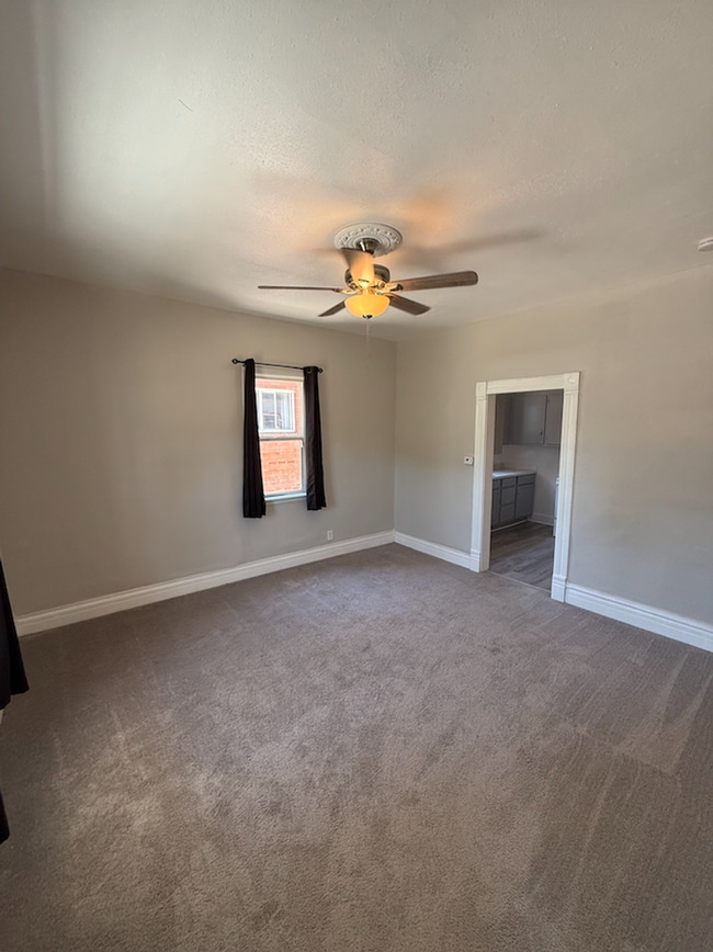 Building Photo - Stunning 2 Bed, 1 Bath Home in Pueblo – Available Now!
