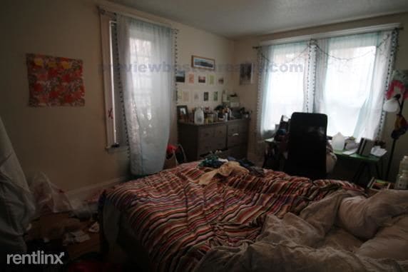 Building Photo - 6 Barrows St