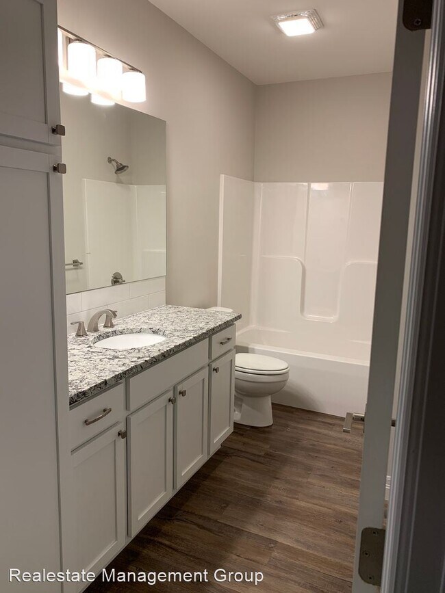 Foto del edificio - 3 br, 2 bath House - 2076 N 127th Ct East