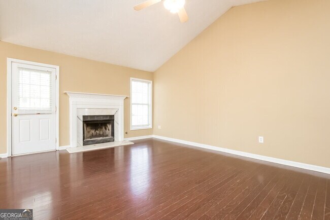 Building Photo - 1016 Fishback Way