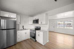 Foto del edificio - 411 NE 26th Ct