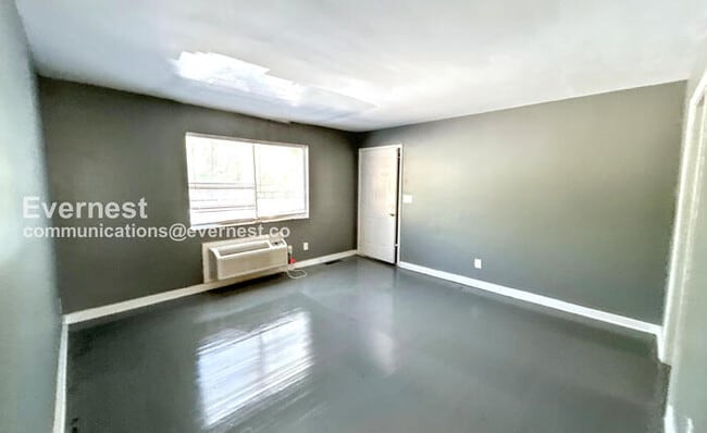 Building Photo - 2421 29th Street Ensley