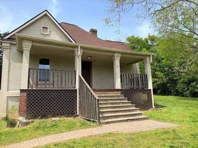 Primary Photo - 415 Durbin Dr NE