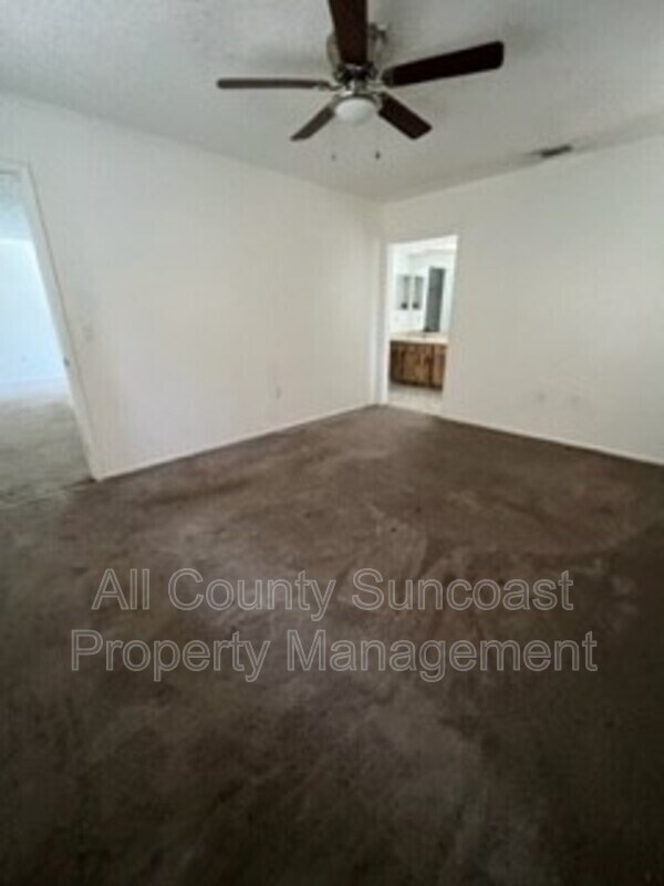 Foto del edificio - 2925 Pinellas Point Dr S
