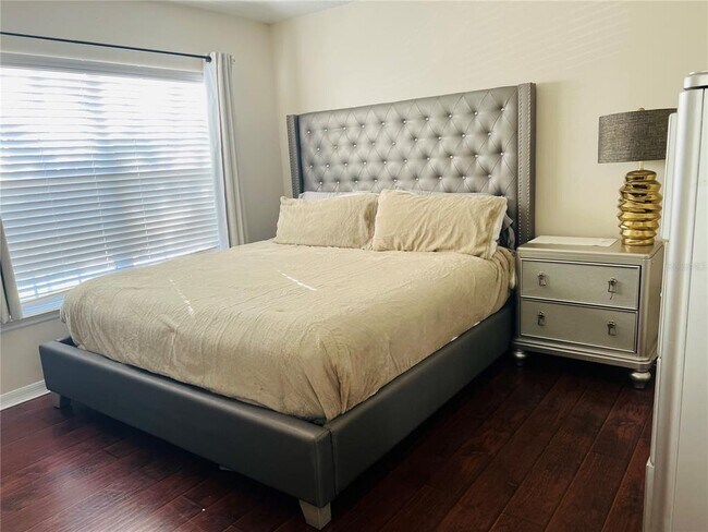 Foto del edificio - 6448 S Goldenrod Rd
