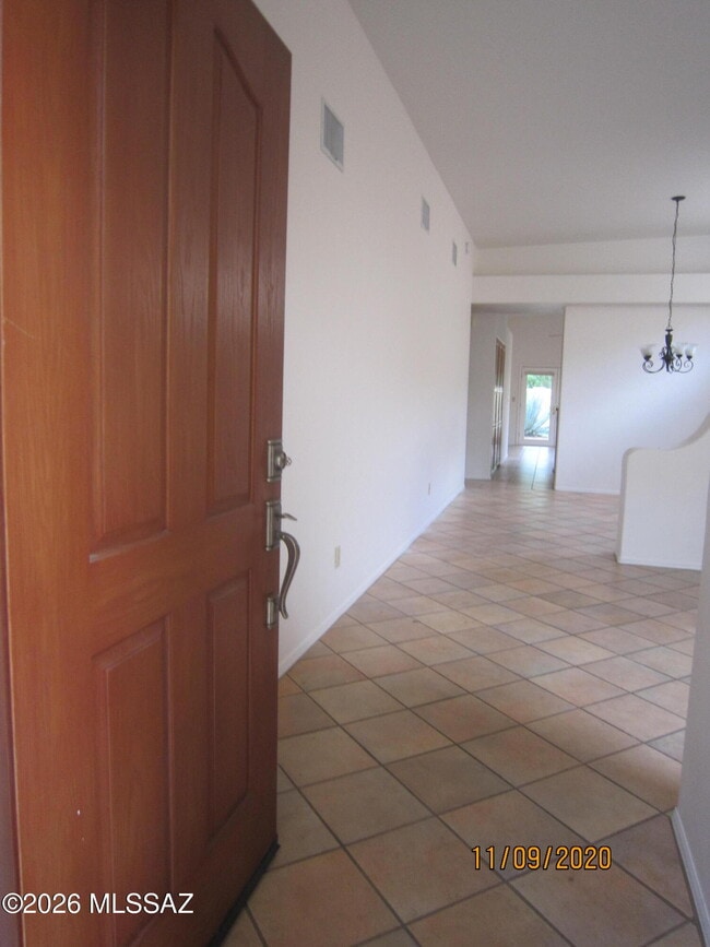 Building Photo - 3331 N Deerspring Ct
