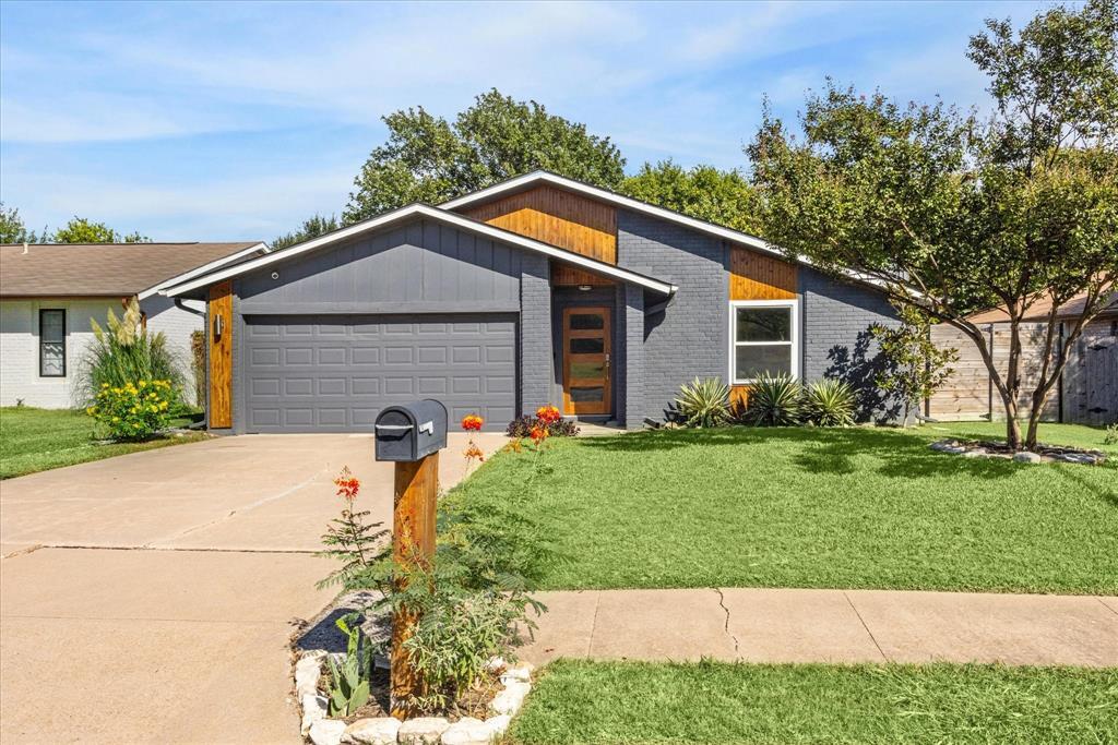 Primary Photo - 11201 Sage Hollow Dr