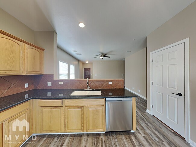 Foto del edificio - 12853 N 87th Dr