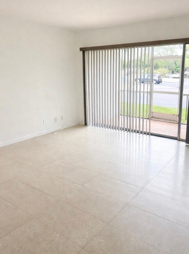 Foto del edificio - 626 NW 13th St