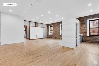 Building Photo - 16 Hudson St