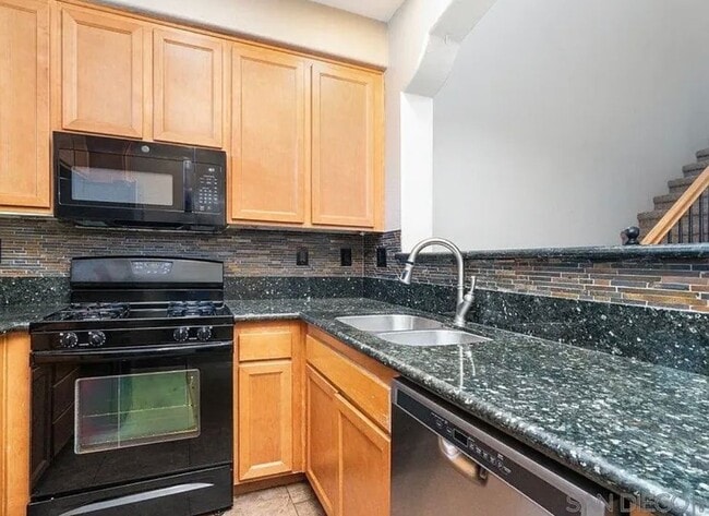 Foto del edificio - 41543 King Palm Ave