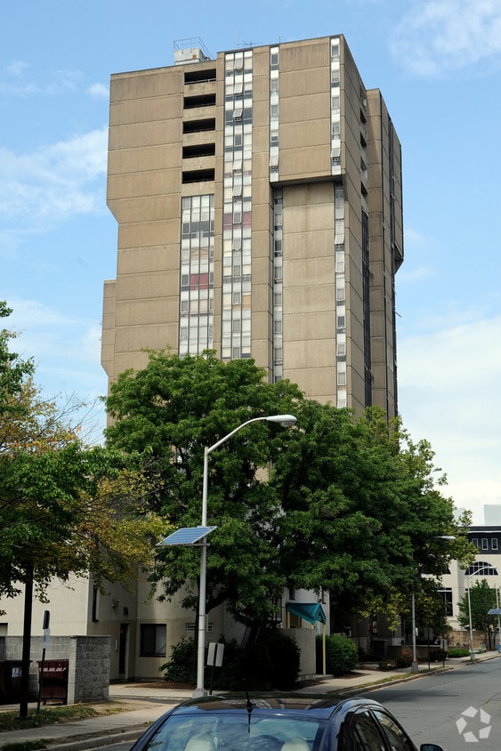 Twin Towers Apartments in Trenton, NJ