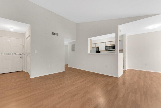 Foto del edificio - 2321 NW 33rd St