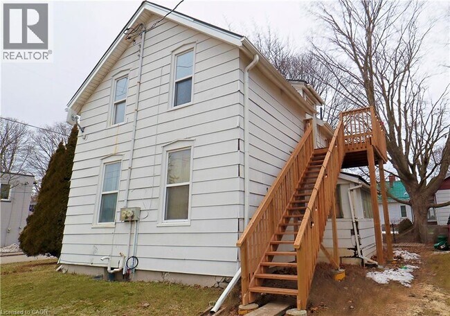 Photo du bâtiment - 75 Chapel St