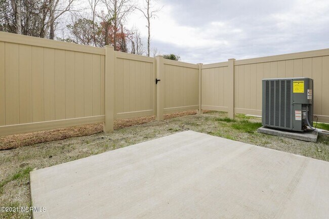 Building Photo - 514 Pate Dr