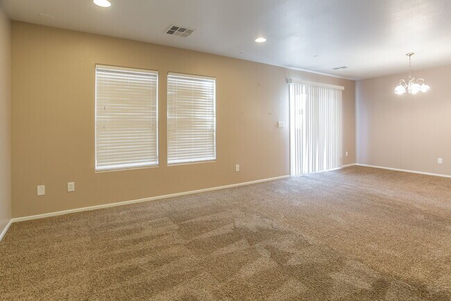 Foto del edificio - 7921 Point Oaks Ct
