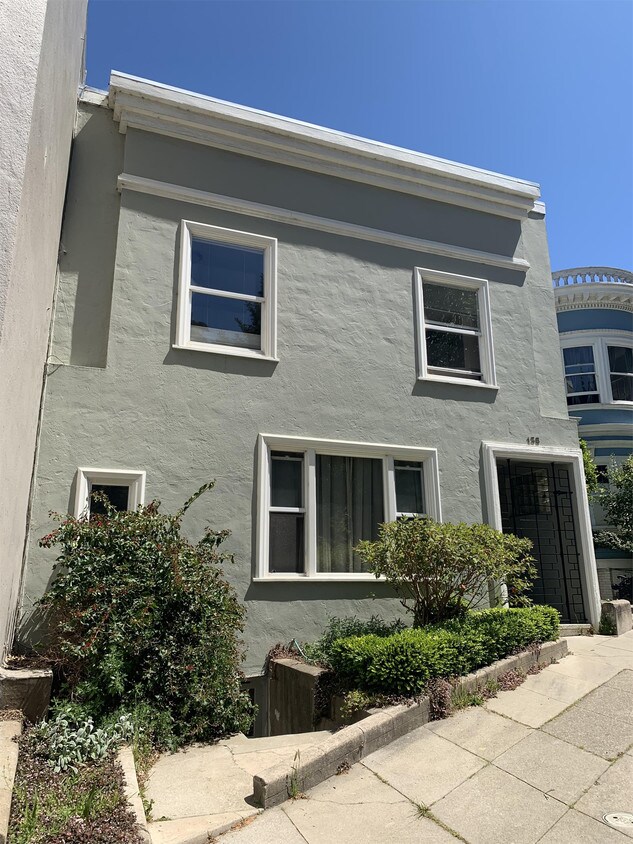 Primary Photo - 135 Buena Vista Ave E